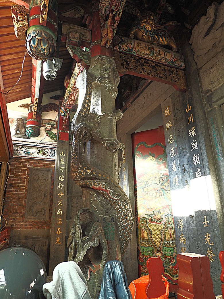 【小惡魔金龍踏春】鄞山寺(汀州會館)、龍山寺、清水巖、福佑宮、重建街、日本警官宿舍、滬尾小學校禮堂，附掛真理街阿給 — 淡水古蹟一日行旅 上半場