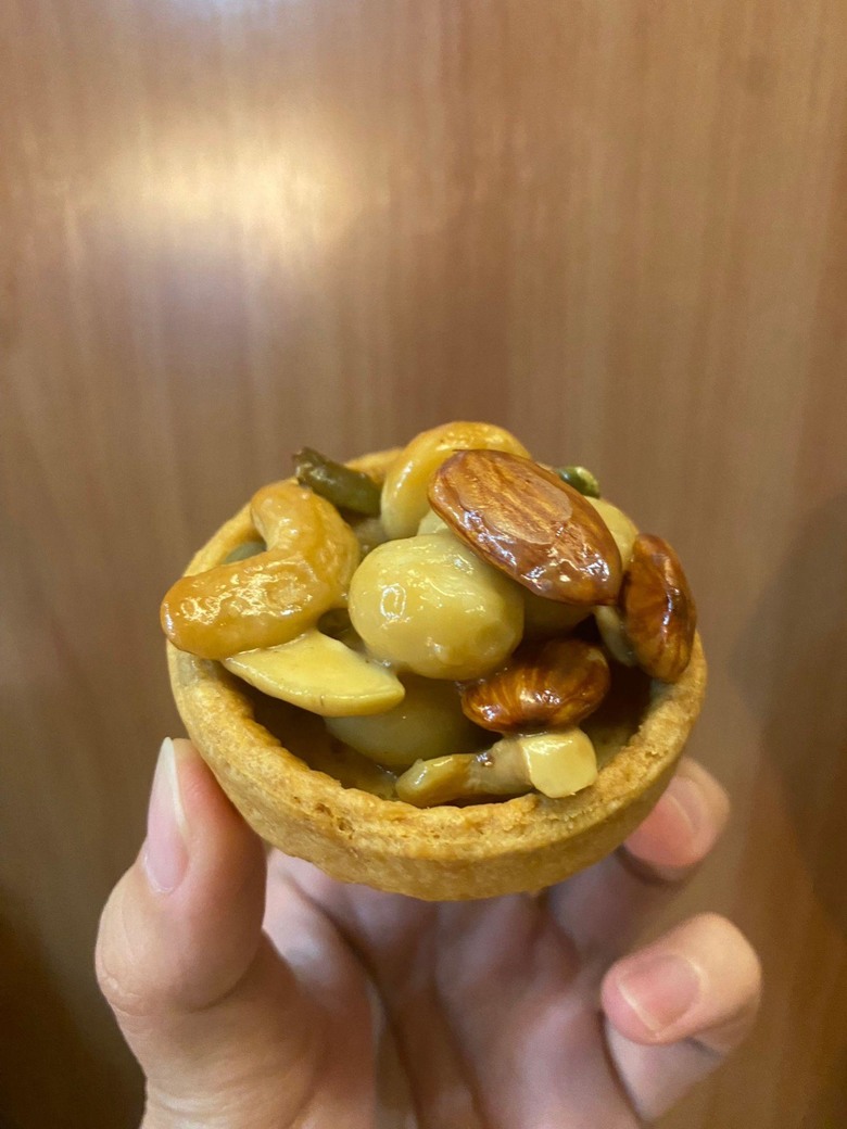 開箱有質感的的大紅喜餅