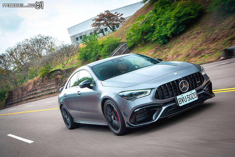 Mercedes-AMG CLA 45 S 4MATIC+小改款試駕|成熟科技加持,三年後再見依然如此誘人!