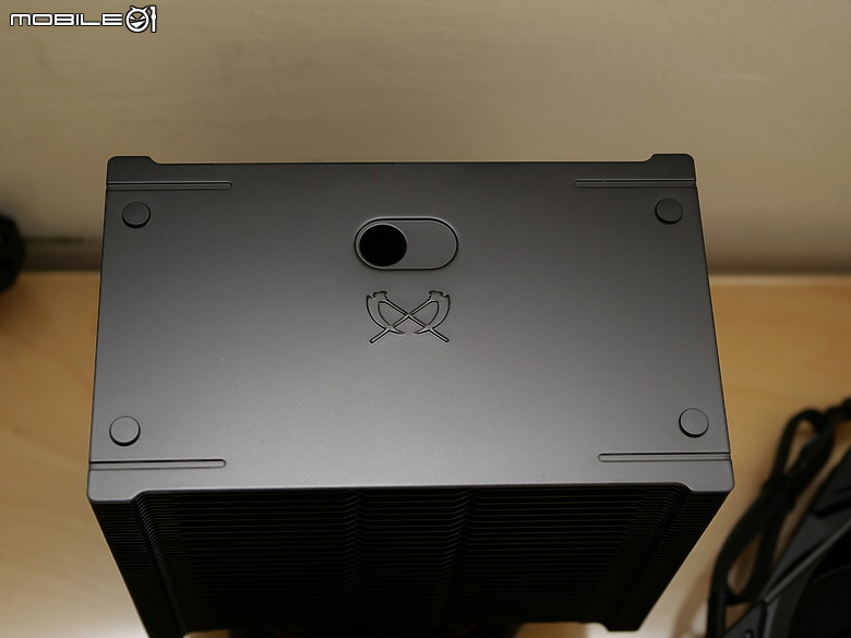 點我看大圖 經典再臨 SCMG-6000DBE 無限 6 闇黑雙風版