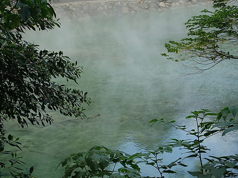 北投溫泉博物館、梅亭旅客服務中心、北投公民會館、普濟寺、地熱谷、凱達格蘭文化館、北投公園、北投圖書館、前日軍衛戍醫院北投分院 — 北投公園週邊冬季散策