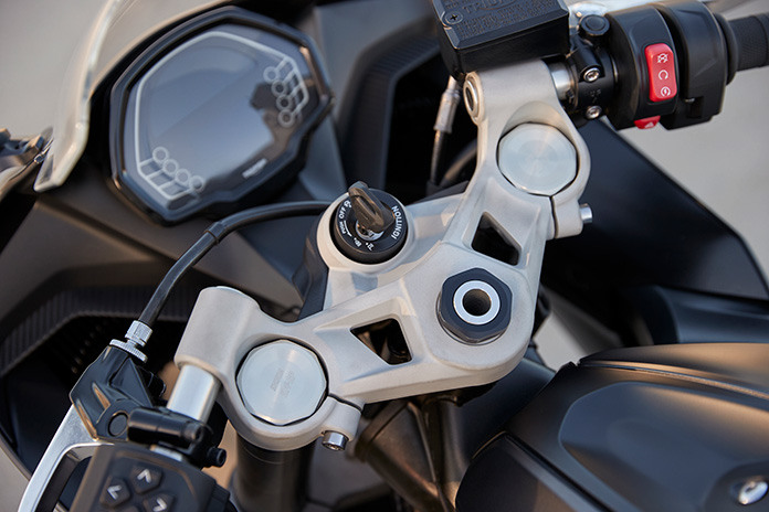 凱旋入門有殼街車DAYTONA 660國外發表