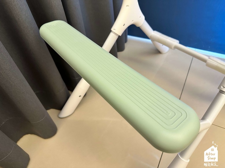點我看大圖 育兒用品|ORIBEL COCOON Z成長型高腳餐椅_陪伴成長的美型好夥伴