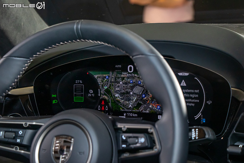 加入純電戰局，內外全面革新！Porsche Macan 大改款新加坡首發直擊！