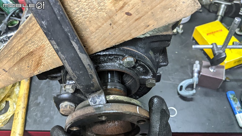 點我看大圖 E34 DIY專輯31 原廠LSD限滑差速器搭載