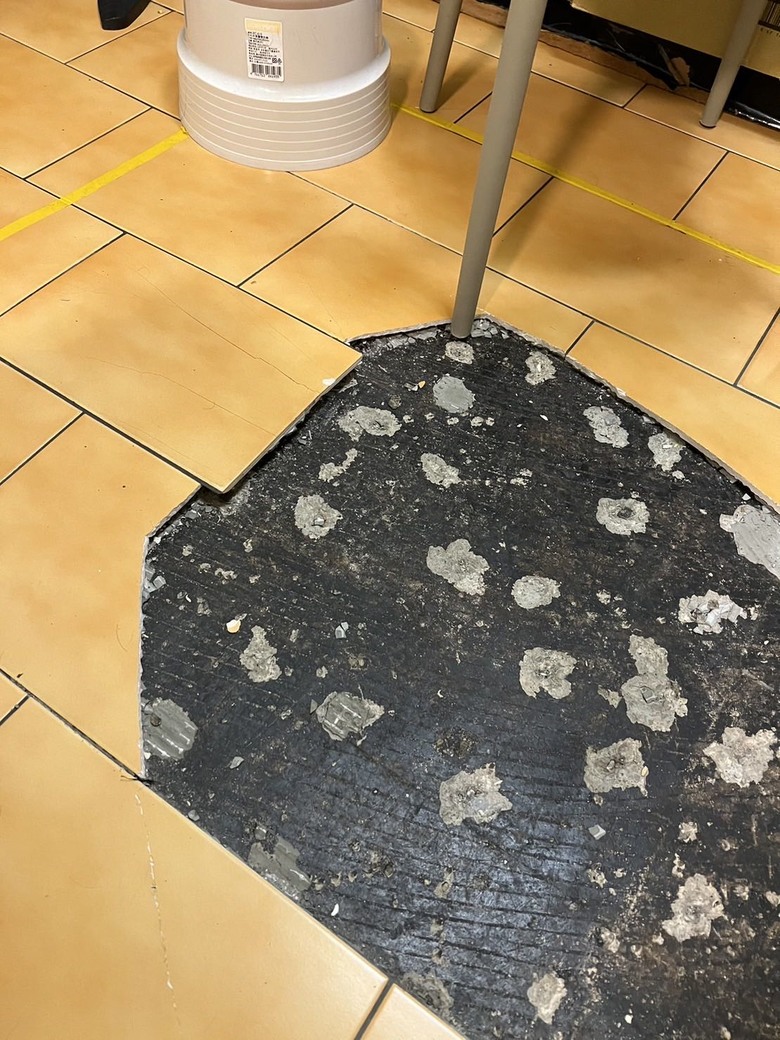 地磚破裂，拆除後能否不動泥作直接鋪木地板？