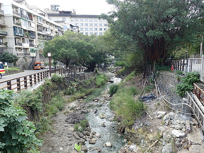 北投溫泉博物館、梅亭旅客服務中心、北投公民會館、普濟寺、地熱谷、凱達格蘭文化館、北投公園、北投圖書館、前日軍衛戍醫院北投分院 — 北投公園週邊冬季散策