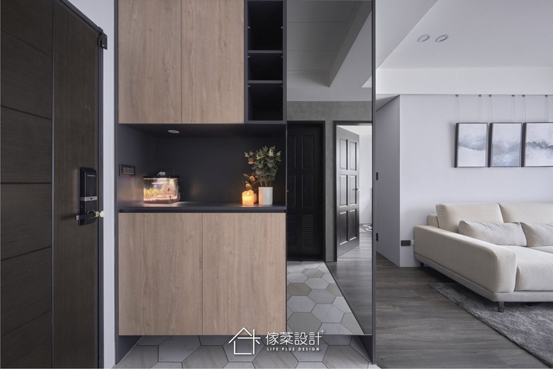 【開箱】桃園龜山A8首購屋-現代風-深色系裝潢也可以很有溫馨感