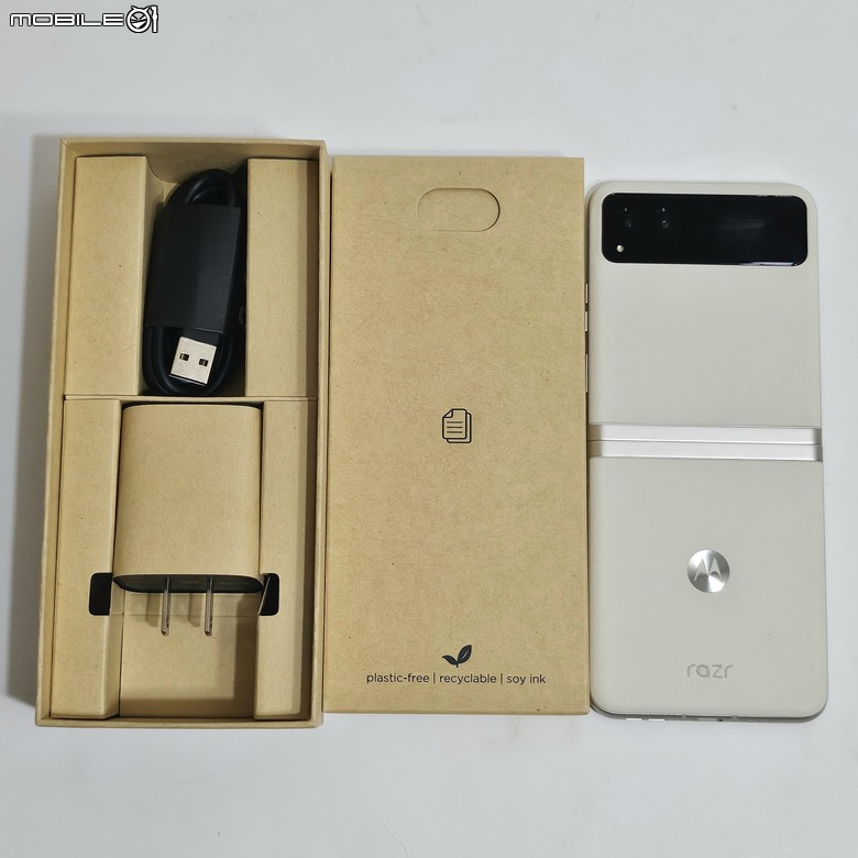 [開箱］🥰超美摺疊機 Motorola Razr 40 白色開箱與實拍成像分享