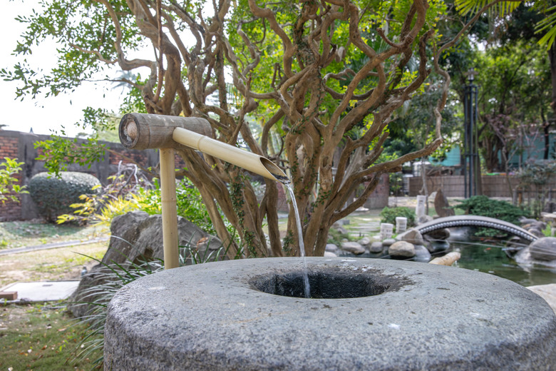 ◆橋頭糖廠 · 糖金歲月散策館 · 吉照故里茶道院 · 老街美食 ◆彌陀漁港海岸光廊 ◆蚵仔寮魚市