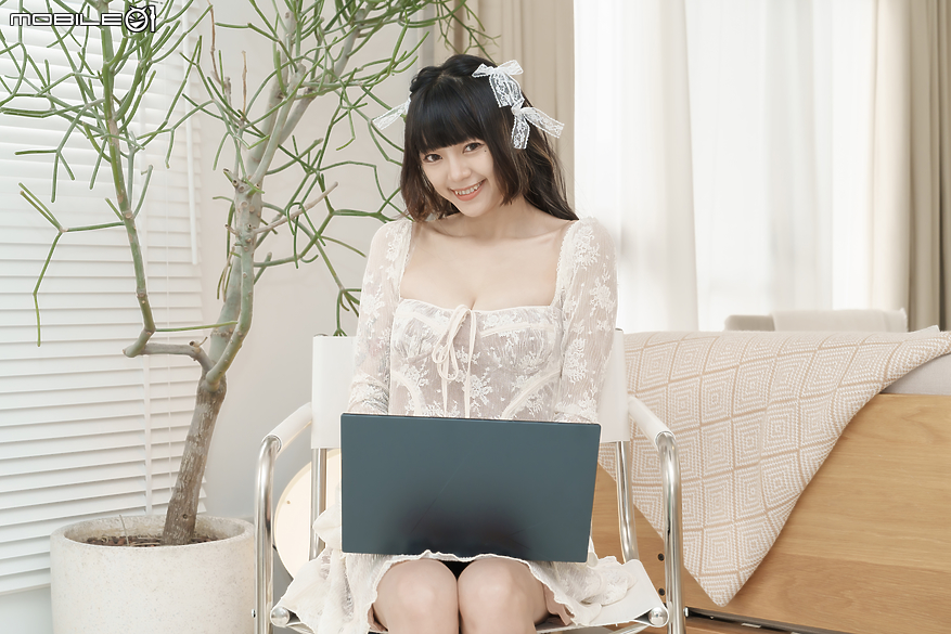 點我看大圖 ASUS Zenbook 14 OLED(UX3405)|延續輕巧邁入 AI 筆電新世代