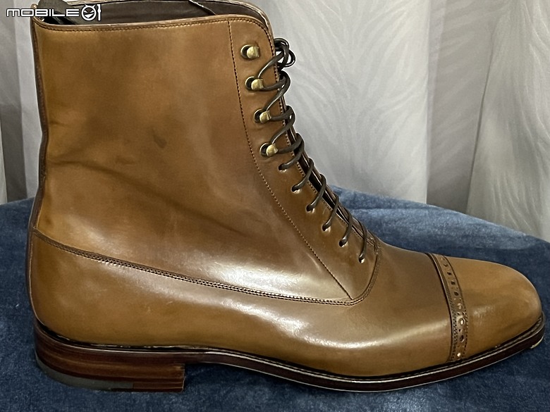 【開箱】皮中鑽石，馬臀皮 Balmoral Boots