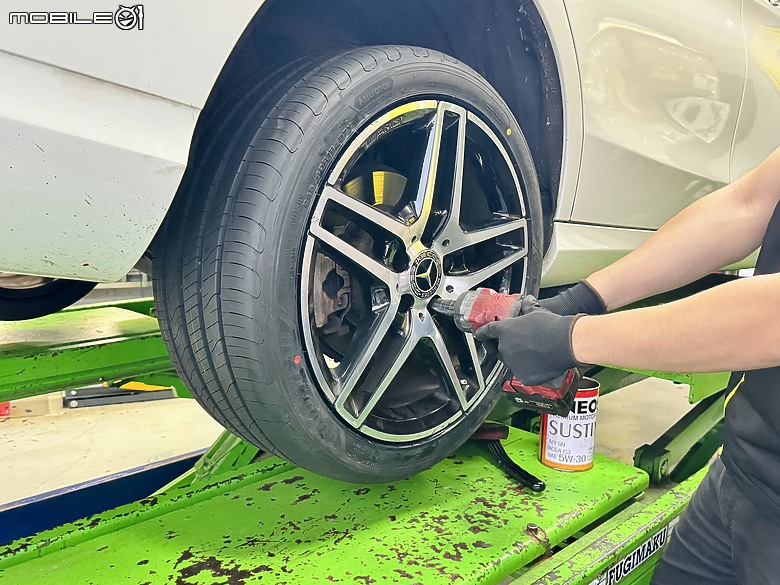 令人意外的寧靜舒適 - 固特異 Assurance ComfortTred & S205 C-Class 真實體驗