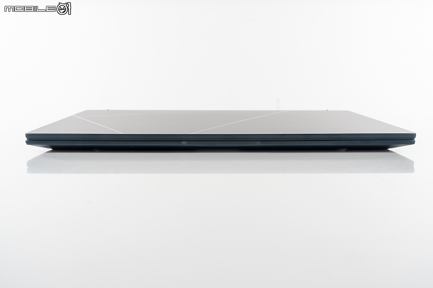 ASUS Zenbook 14 OLED（UX3405）｜延續輕巧邁入 AI 筆電新世代