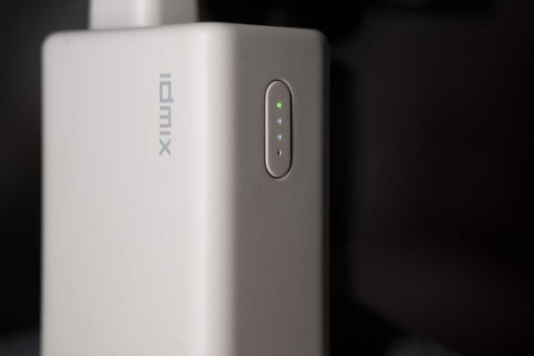 【開箱測試】IDMIX CH10 Chill豆腐 三合一行動電源