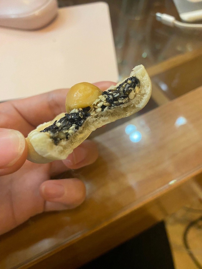 開箱有質感的的大紅喜餅