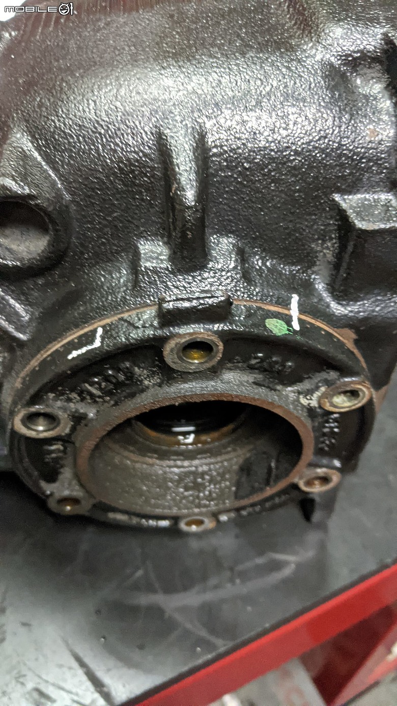 點我看大圖 E34 DIY專輯31 原廠LSD限滑差速器搭載