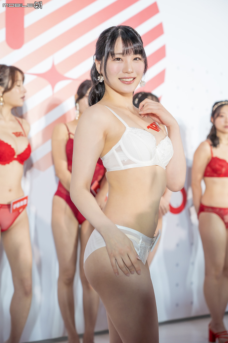 TSE 台灣寫真博覽會直擊｜集結亞洲超人氣寫真女星，睽違 7 年盛會再開！