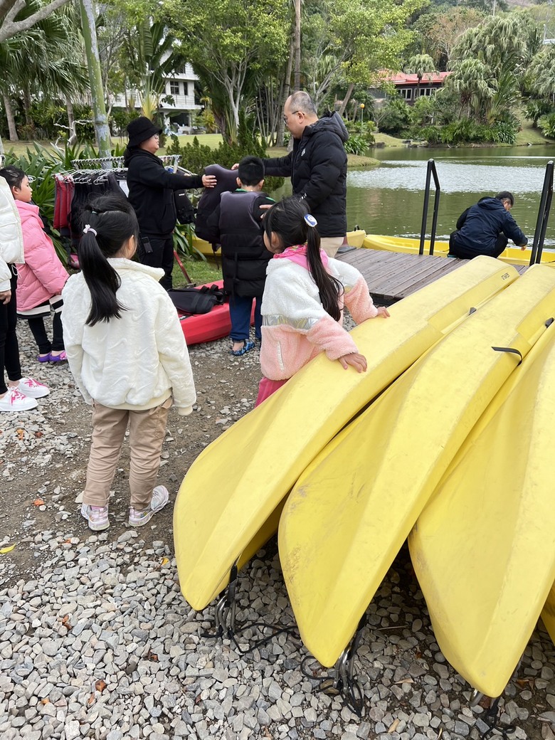 懶人露營簡易開箱｜ 苗栗斑比跳跳頂級豪華露營