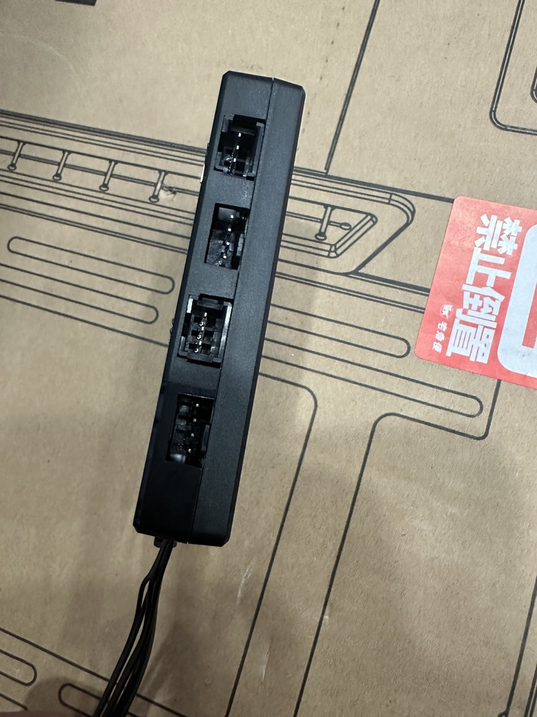 水冷系統及機殼風扇接線問題