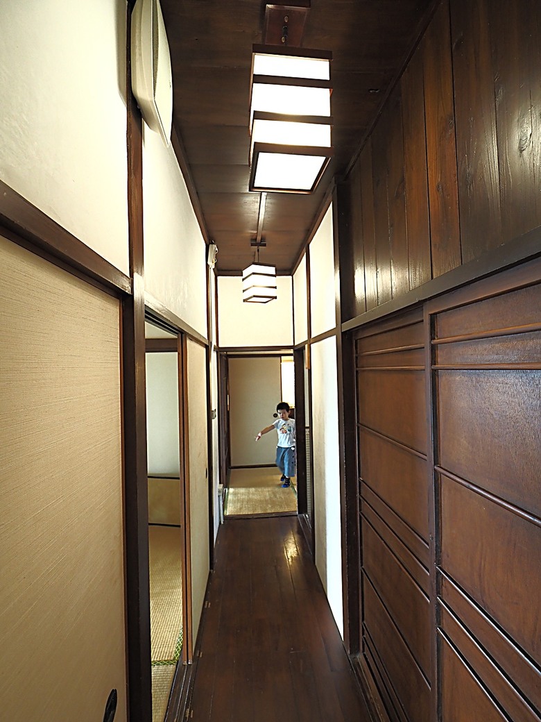 【小惡魔金龍踏春】 淡水街長多田榮吉故居、藝術工坊、德忌利士洋行、榕堤餐廳、淡水禮拜堂、滬尾偕醫館、公司田溪程氏古厝,附掛淡海輕軌搭乘紀錄 — 淡水古蹟一日行旅 下半場