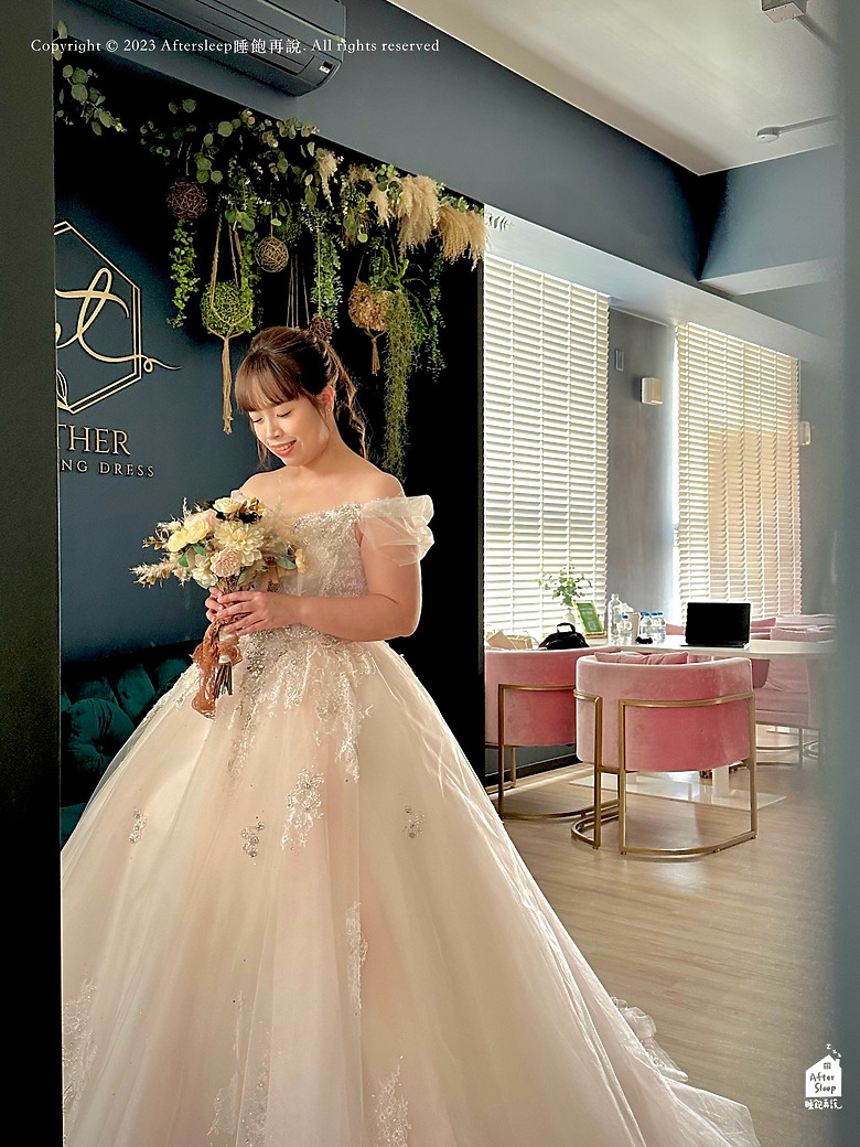 高雄艾絲特手工婚紗試穿分享＿隱藏版寶藏婚紗工作室！中大尺碼也能有不將就的美