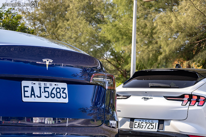 美系中型《電動休旅》比拼|Ford Mustang Mach-E x Tesla Model Y