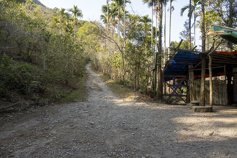 點我看大圖 冬天來去屏東觀望山(德文山)