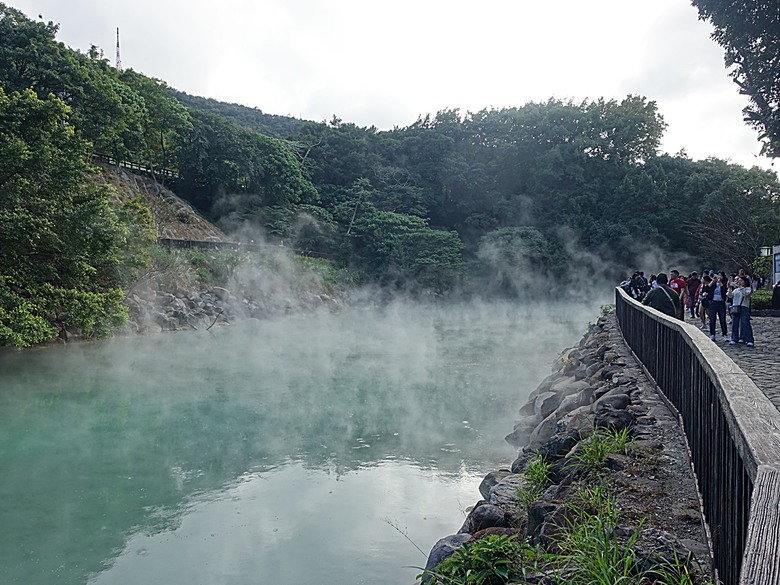 北投溫泉博物館、梅亭旅客服務中心、北投公民會館、普濟寺、地熱谷、凱達格蘭文化館、北投公園、北投圖書館、前日軍衛戍醫院北投分院 — 北投公園週邊冬季散策