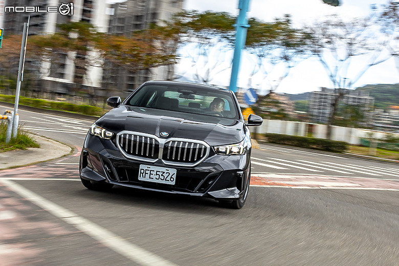 BMW 520i M Sport 試駕｜有史以來最舒適的五系列！