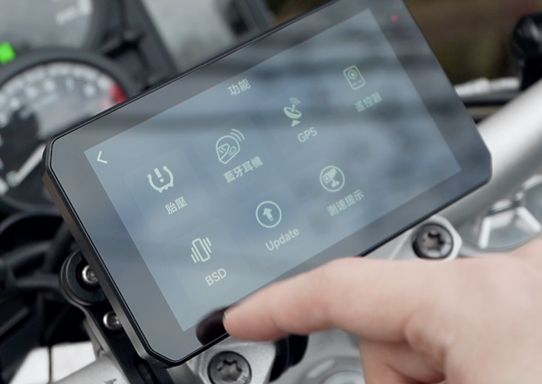 【開箱】安心教練｜AKEEYO AIO-5 LITE CARPLAY+盲區偵測｜機車行車記錄器｜機車CARPLAY