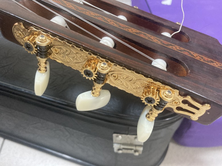 Gotoh 40G2000-EI-GG 39mm弦距古典吉他旋鈕