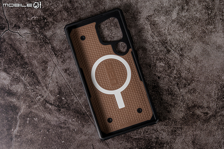 UAG x 三星Galaxy S24 Ultra保護殼|首發支架款走新意!