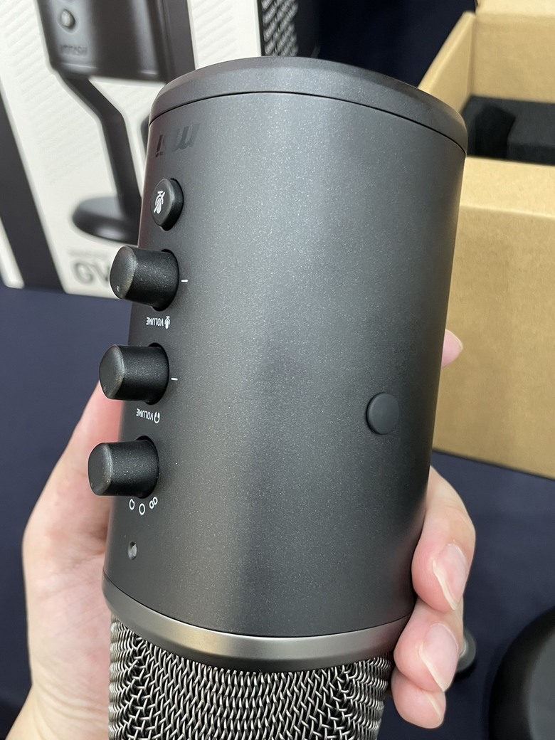 MSI IMMERSE GV60 STREAMING MIC 首款高質量串流麥克風開箱與詳細介紹