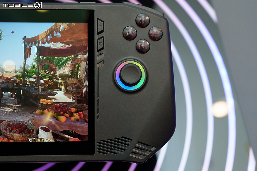 【CES2024】MSI CLAW 遊戲掌機動手玩 操作手感佳，效能與續航讓人期待！