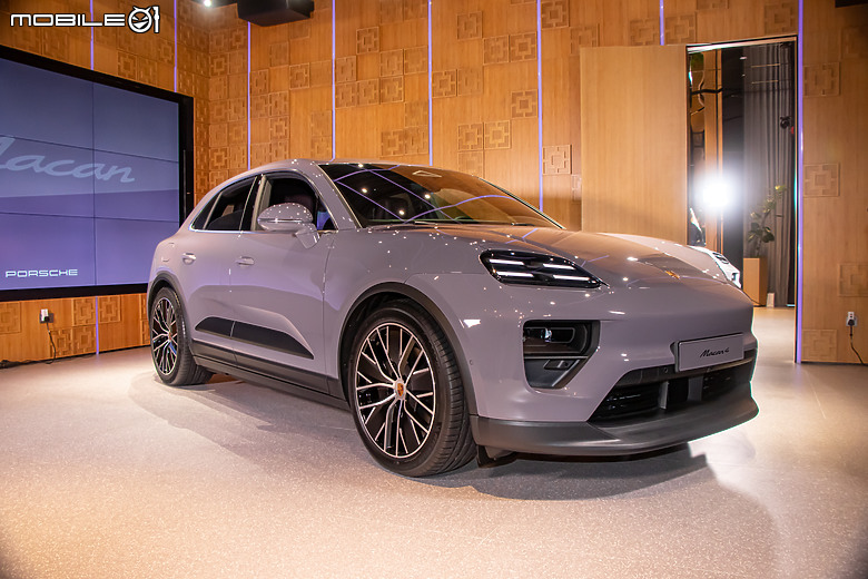 加入純電戰局，內外全面革新！Porsche Macan 大改款新加坡首發直擊！