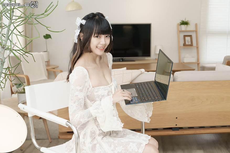 點我看大圖 ASUS Zenbook 14 OLED(UX3405)|延續輕巧邁入 AI 筆電新世代