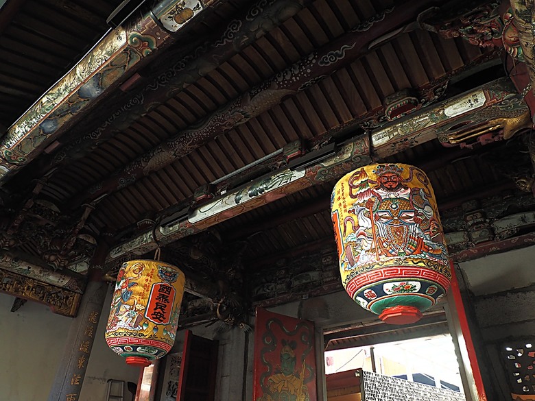 【小惡魔金龍踏春】鄞山寺(汀州會館)、龍山寺、清水巖、福佑宮、重建街、日本警官宿舍、滬尾小學校禮堂，附掛真理街阿給 — 淡水古蹟一日行旅 上半場