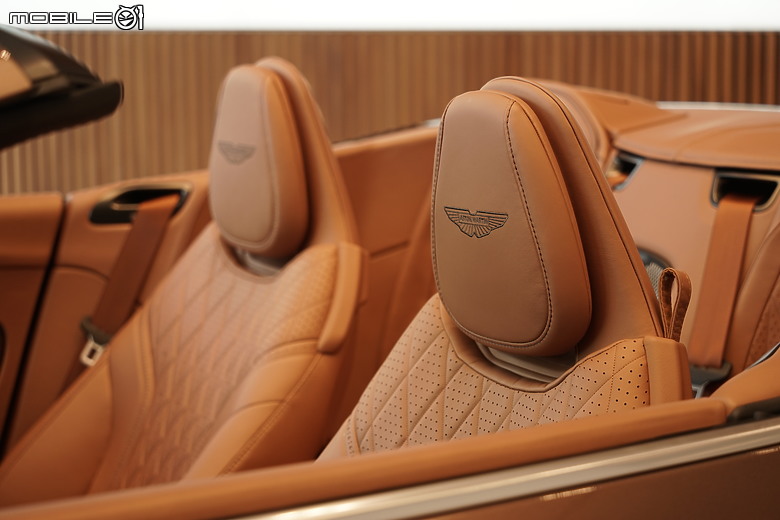 【國內新訊】演繹另一種美!Aston Martin DB12 Volante敞篷版國內發表自1388萬元起!