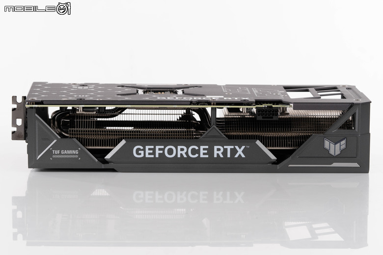 ASUS TUF RTX 4070 Ti Super 顯示卡開箱實測 以核心效能提升踏入 4K 遊戲領域