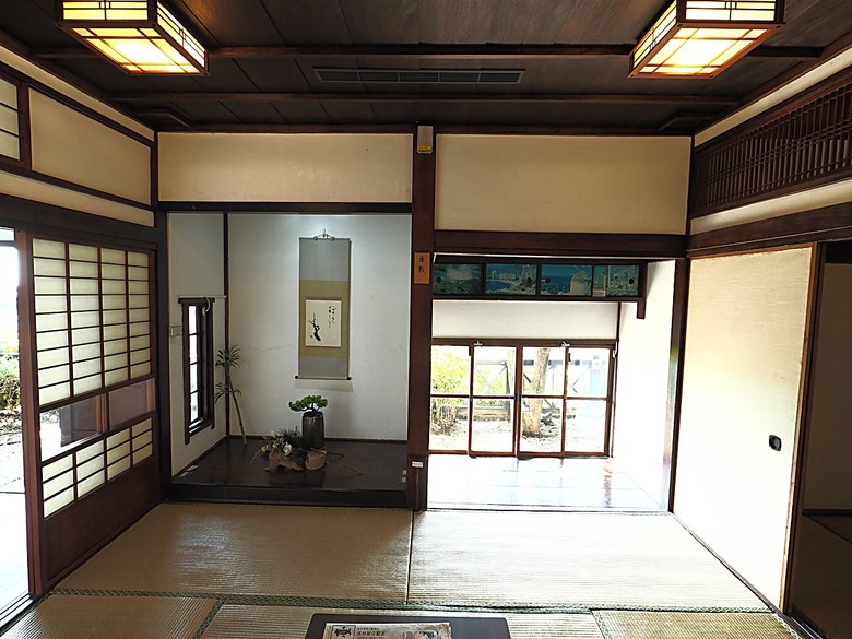 【小惡魔金龍踏春】 淡水街長多田榮吉故居、藝術工坊、德忌利士洋行、榕堤餐廳、淡水禮拜堂、滬尾偕醫館、公司田溪程氏古厝,附掛淡海輕軌搭乘紀錄 — 淡水古蹟一日行旅 下半場