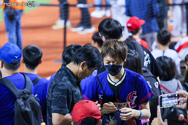 [觀戰] 大巨蛋亞錦賽正式開箱登場&花絮回顧