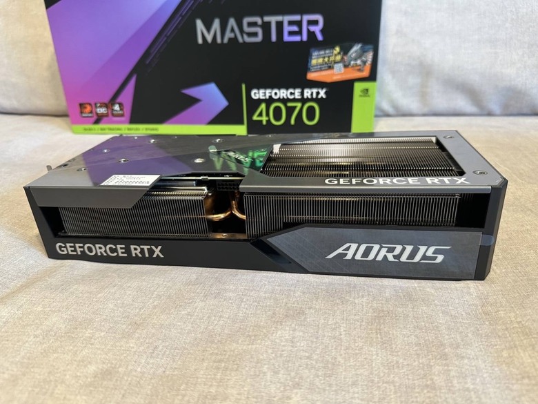 魯班尺上的預言 技嘉AORUS GeForce RTX™ 4070 MASTER 12G