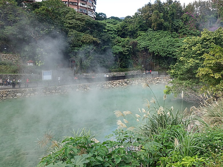 北投溫泉博物館、梅亭旅客服務中心、北投公民會館、普濟寺、地熱谷、凱達格蘭文化館、北投公園、北投圖書館、前日軍衛戍醫院北投分院 — 北投公園週邊冬季散策