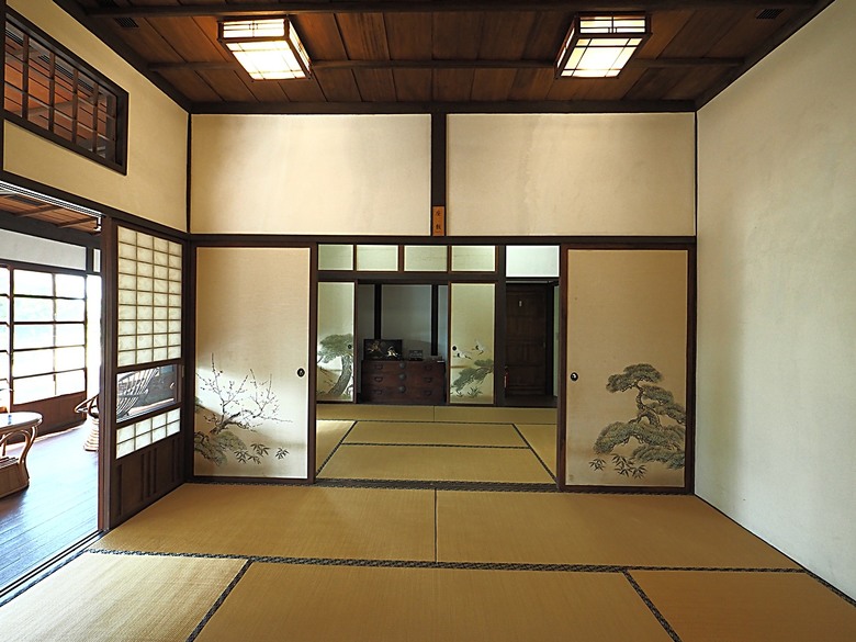 【小惡魔金龍踏春】鄞山寺(汀州會館)、龍山寺、清水巖、福佑宮、重建街、日本警官宿舍、滬尾小學校禮堂,附掛真理街阿給 — 淡水古蹟一日行旅 上半場