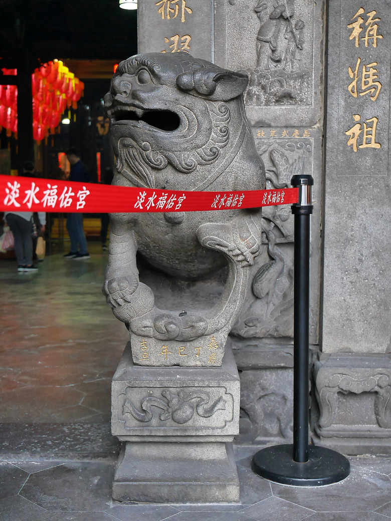 【小惡魔金龍踏春】鄞山寺(汀州會館)、龍山寺、清水巖、福佑宮、重建街、日本警官宿舍、滬尾小學校禮堂，附掛真理街阿給 — 淡水古蹟一日行旅 上半場