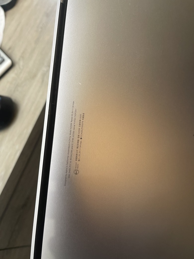 Macbook PRO 2020 售1萬還值得購買嗎？