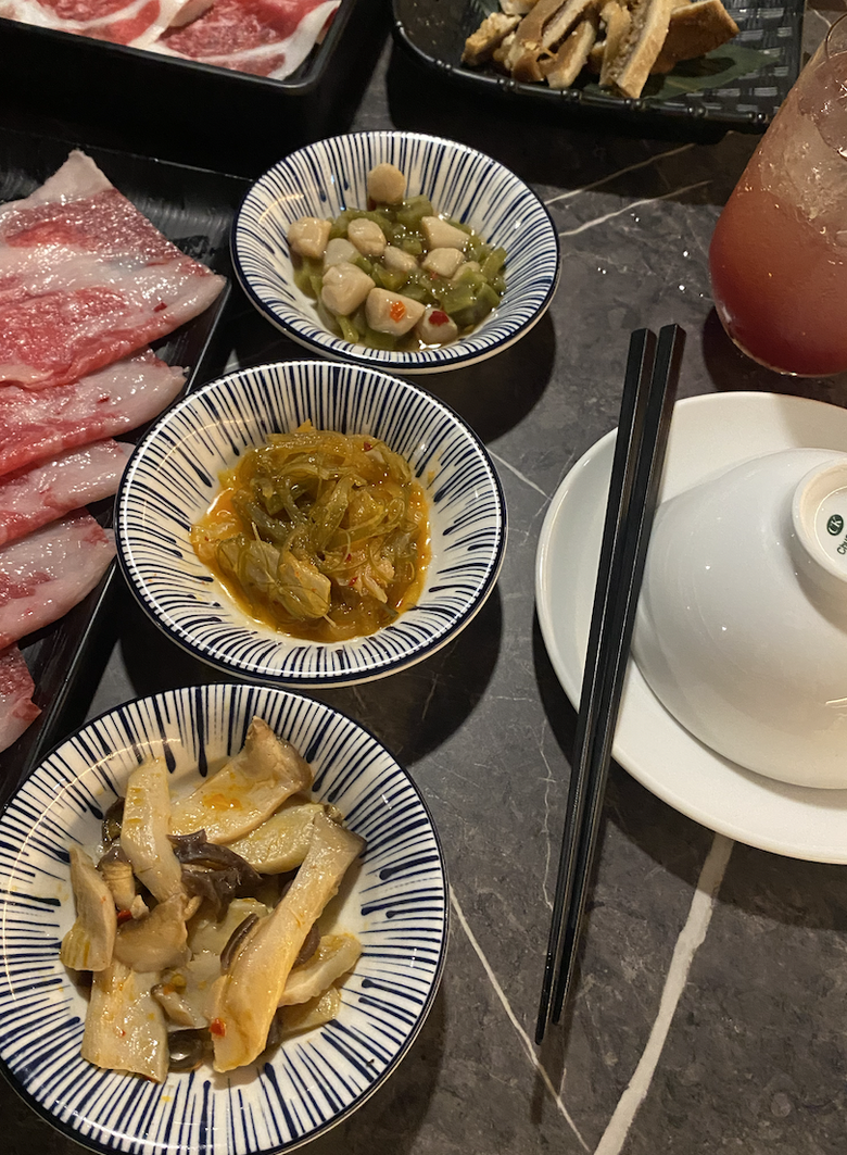 點我看大圖 中壢美食| 圍圍爐爐頂級麻辣火鍋吃到飽