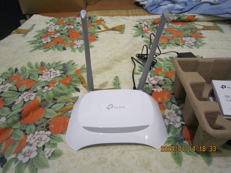 TP-LINK TL-WR840N 無線Ｎ路由器開箱分享