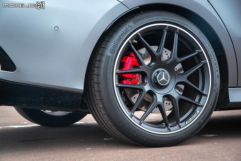Mercedes-AMG CLA 45 S 4MATIC+小改款試駕|成熟科技加持,三年後再見依然如此誘人!